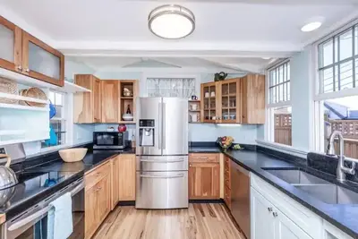 3br\/2 Ba Harborside Home · Fenced Backyard+Grill · Ocean Views