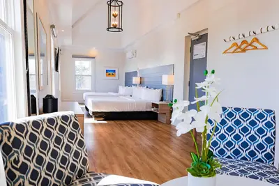 Image de Colonial Hotel & Suites - Tower Room / Double king suite