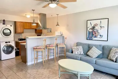 Image de Quaint Bay St Ii - 15 minute drive to beautiful, white powder sandy beaches!
