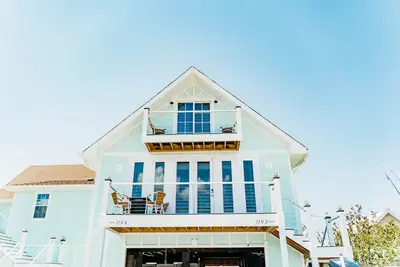 Image de Waterfront with spectacular views, peaceful and private duplex, fishermens dream