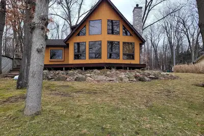 Image de Lake House Luxury With\nPANORAMIC Views Of The Waterfront\n300FT Dock
