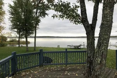 Image de See the best of Michigan's Upper Peninsula in this Family Ready Lake-side Cabin
