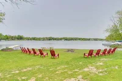 Image de Pistakee Lake Estate w/ Boat Dock & Launch!