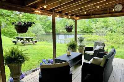 Image de Hillside River Cabin