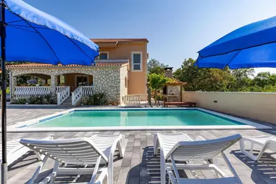 Image de Holiday House Laetitia with pool
