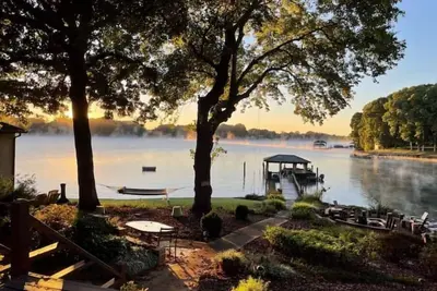 Image de Luxurious Lake Norman Lakehouse w/Boat Dock & Ramp