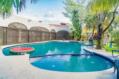 Image de Astonishing Luxury Villa 10 min. from Cun Airport!