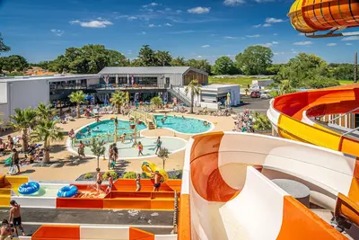 Image de 1 km de la plage | Mobile-home 5p | Parc aquatique