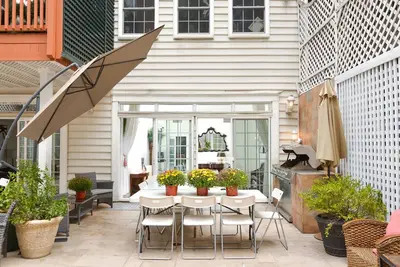 Image de Largest Townhouse East Side nyc\nOver 150 Five stars reviews on other platforms