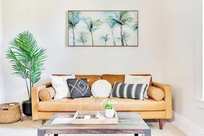Image de Vintage Vines, Home In Downtown Paso Robles
