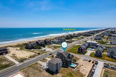 Image de Footloose & Fab-Semi-oceanfront, pool, hot tub, rec room, pool table, elevator!