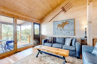 Image de Waterfront home on Douglas Lake w/ free attraction tickets, 2 decks, & rec room