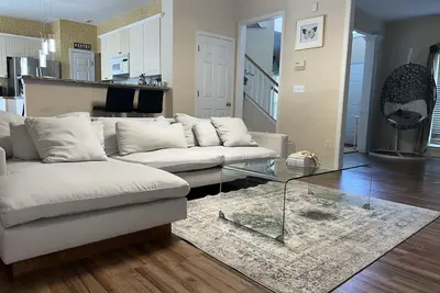 Image de Private room in an already occupied house. Super Cozy & for a perfect staycation