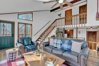 Image de Serene & Fun Family Gem ~ Hot Tub & Theater Room!