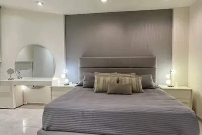 Image de Best location 2 floors Penthouse+ private roof top