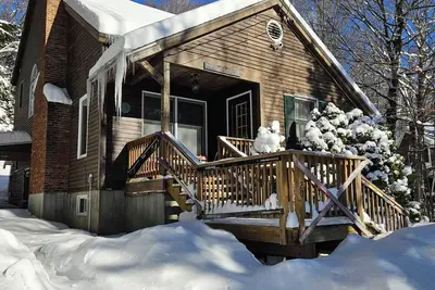 Image de Four Season Vermont Getaway with Hot Tub
