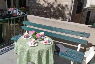 Appartement d'une chambre avec la terrasse Omis (A-21053-a)