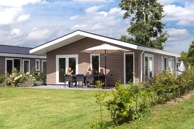 Image de ✓ Leijhoeve at Parc de IJsselhoeve ✓ Holiday home for 5 persons ✓ Located in Nieuwerkerk aan den IJssel (Zuid-Holland) ✓ Holiday park next to the IJssel ✓ Book directly through the park