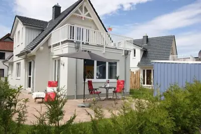Image de Freistehendes Ferienhaus mit Sauna in Boddennähe