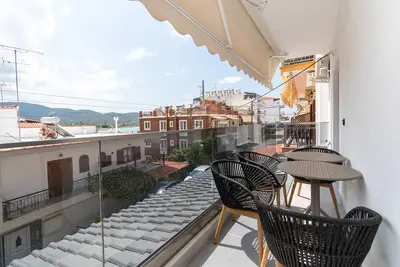 Image de SithoniaRS Luxury 1st Floor Apartment With SeaView