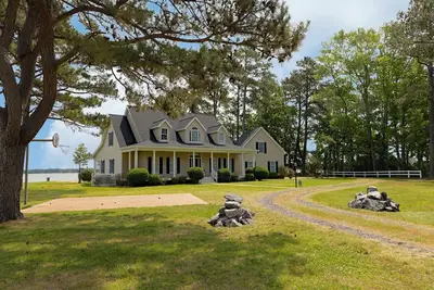 Image de Beautiful Golden View Bayfront Retreat