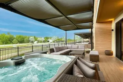 Image de Luxury and relaxation just 1 mile from Disney