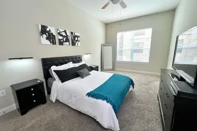 Image de \"Cozy Houston Medical Center Retreat Gem\"