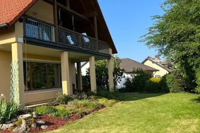 Image de Landhaus mit Pool - mit 125qm & mit Großen Garten & Sehr Ruhige Lage