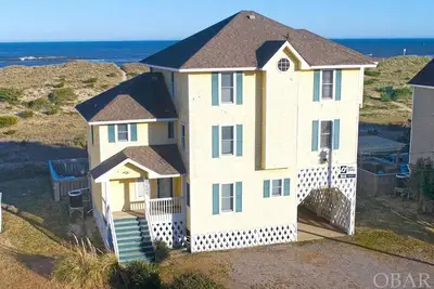 Image de Oceanfront Pet-Friendly House with Private Pool in Salvo