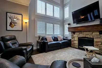 Image de Creed's Ski & Golf | Pool | Game Room | Sauna