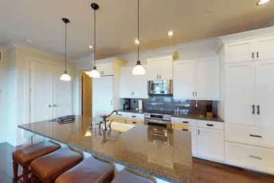 Image de Spacious Villa -3 Min Walk to Beach, Private Lanai