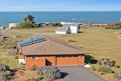 Image de Ocean view peaceful- 7 min walk to sandy beach