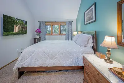 Image de Fall Sale! Dog Friendly - 2br/2ba - Clean & Comfy
