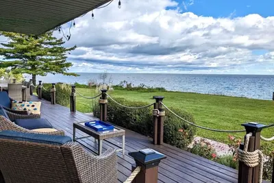 Image de Sheridan Shores Escape - Hot Tub w Amazing Views!