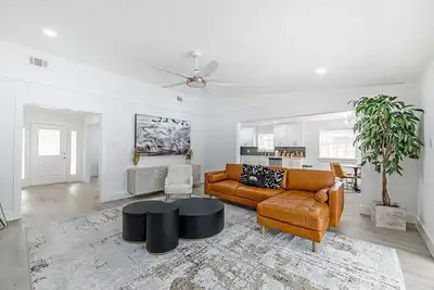 Image de The Pierre- Nassau Bay Area Sfh minutes from Nasa and Kemah