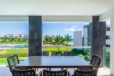 Image de Luxury 4br Home w/Ocean View, Terrace