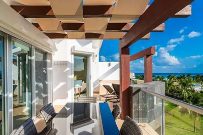 Image de 3br Penthouse Ocean View wBeach, Gym