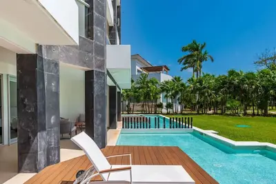 Image de Luxury 2br Home w/Private Pool, Beach Access & Gym