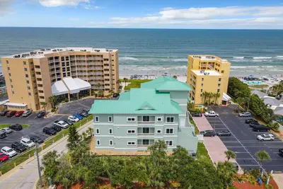Image de Plz Note Discounted Rates Aug/Sept; Luxury Ocean Fr Condo, With  Heated Pool.