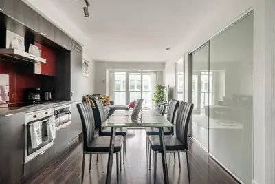 Image de Globalstay. 1 bedroom & Den condo with balcony in Dt Toronto