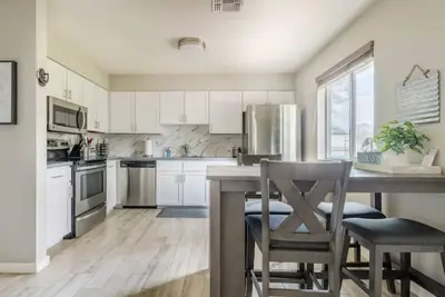 Image de Cheerful 2 bedroom farm house w/country atmosphere
