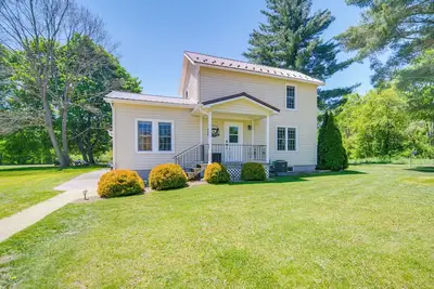 Image de Pet-Friendly Centerville Home w\/ Fire Pit & Grill