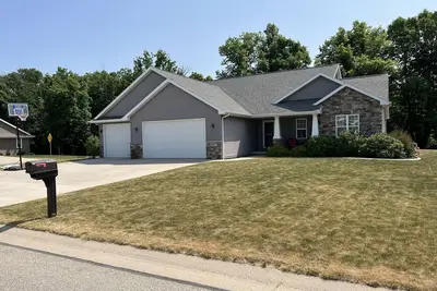 Image de Great Eaa option! 20 minutes from Oshkosh.
