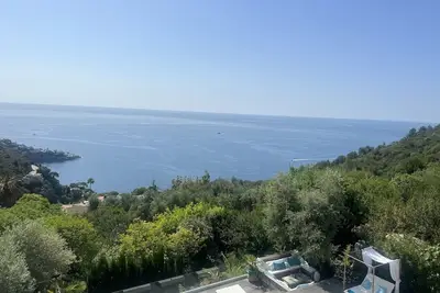 Image de Luxury studio suite in artist Villa with sea view