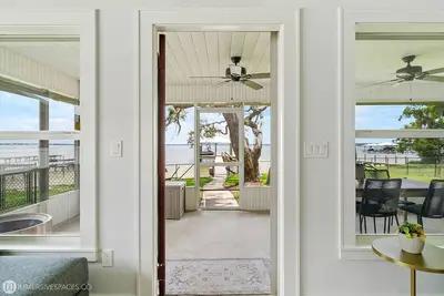 Image de Modern & Comfy Lake June Home w\/ Beautiful Views!