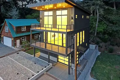 Image de Beach Access, Traeger Grill, Peloton & Bay View