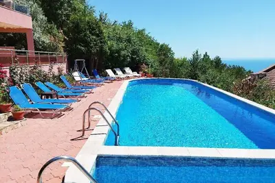 Image de Fantastic views! 10 min walking to the beach