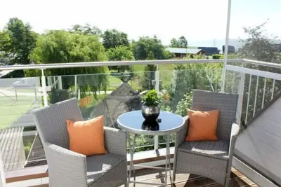 Image de Ferienwohnung mit Boddenblick und 2 Balkonen, Direkt am Ahrenshooper Hafen
