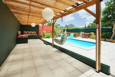 Image de Villa proche de la mer avec piscine privée - Bed And Coffee Diamond