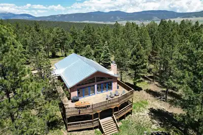 Image de Modern, 15 Private Acres, 2 Fireplaces w/Wood Incl, Ev & Rv Hookups, Bunk Room